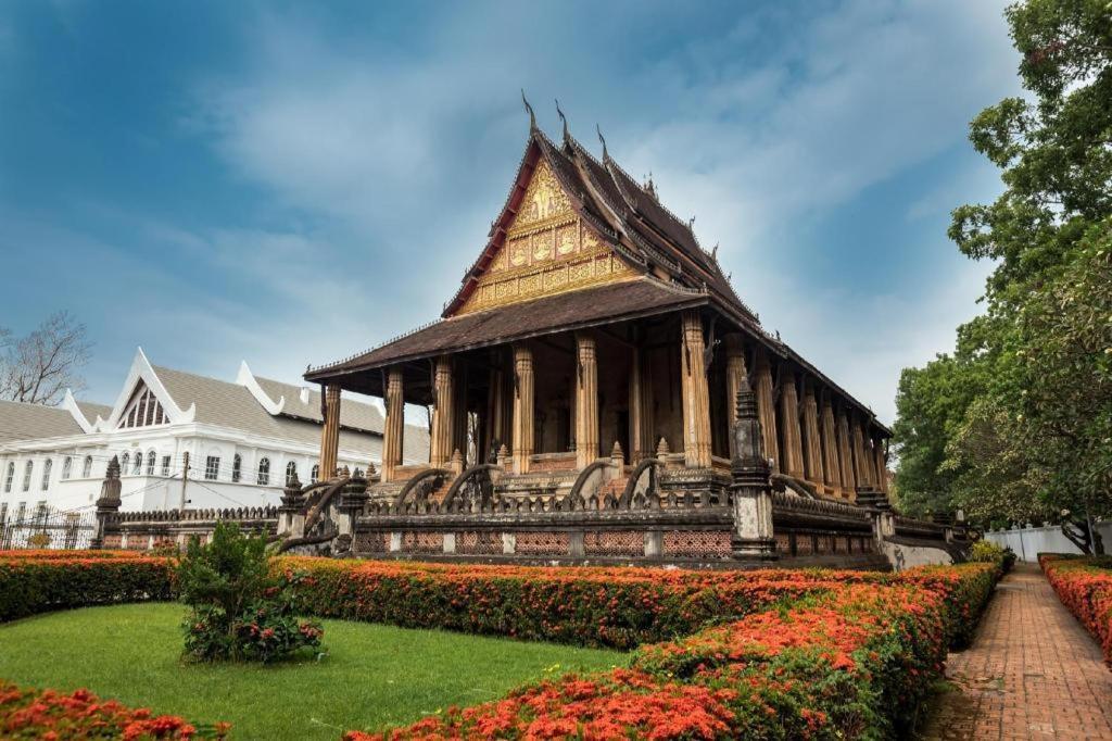 Vientiane Plaza Hotel Buitenkant foto