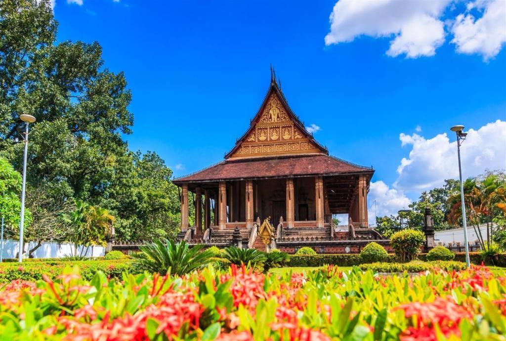 Vientiane Plaza Hotel Buitenkant foto