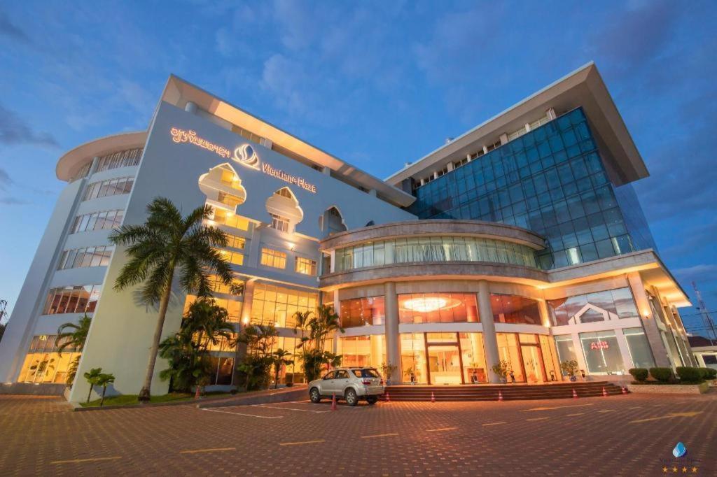 Vientiane Plaza Hotel Buitenkant foto