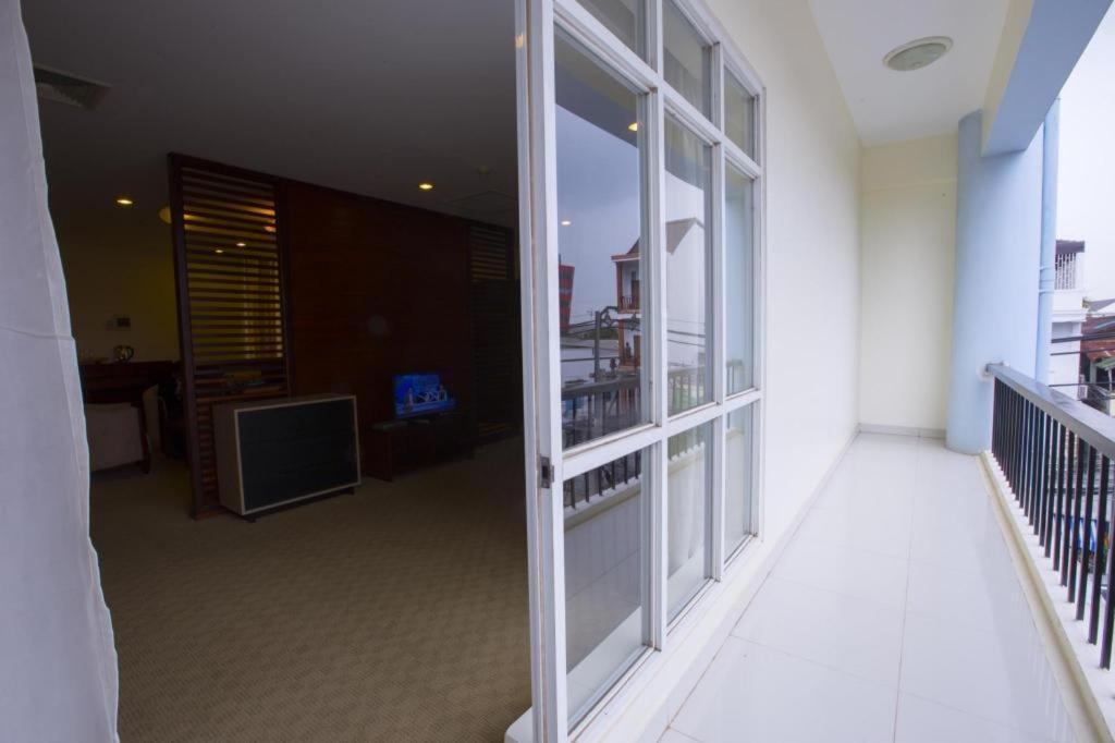 Vientiane Plaza Hotel Buitenkant foto